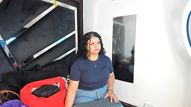 Snapshot of Rubyxht chatting on 11-15-25, 12:23 Rubyxht online show from 11-15-25, 12:23