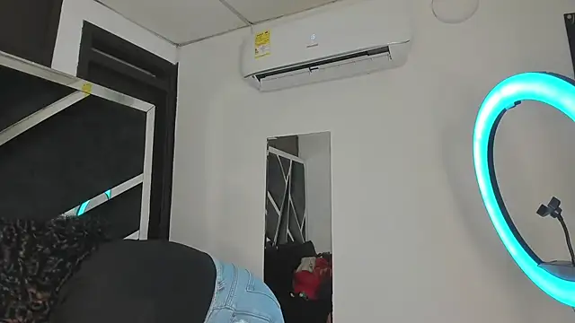 Snapshot of Rubyxht chatting on 11-26-25, 12:39 Rubyxht online show from 11-26-25, 12:39