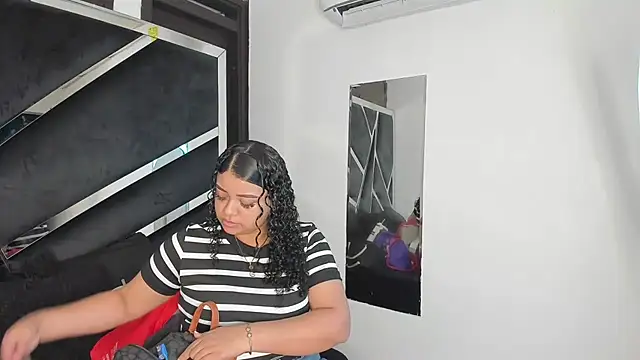 Snapshot of Rubyxht chatting on 11-28-25, 12:30 Rubyxht online show from 11-28-25, 12:30