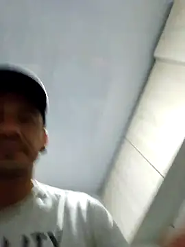 Iuver online show from 03-13-26, 11:33