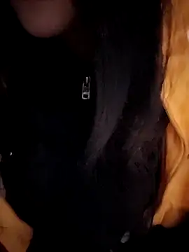 Snapshot of ElaRuil69 chatting on 10-11-25, 03:17 ElaRuil69 online show from 10-11-25, 03:17