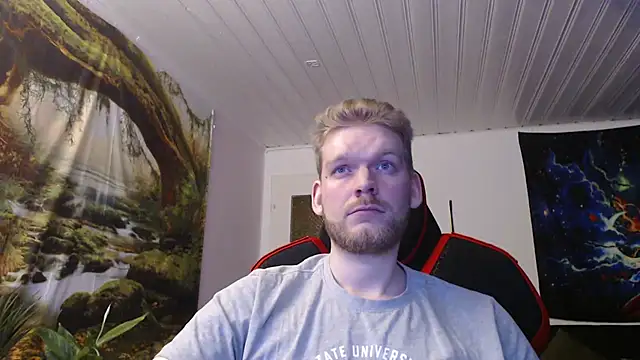 Snapshot of Justforfunc123 chatting on 11-28-25, 08:55 Justforfunc123 online show from 11-28-25, 08:55