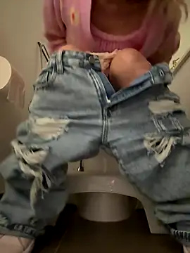 skybeatrice7 online show from 10-08-25, 10:51