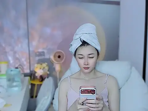 Snapshot of A_dabo chatting on 02-22-26, 12:15 A dabo online show from 02-22-26, 12:15