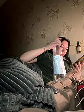 Naughtbaby 2025 online show from 09-27-25, 01:43