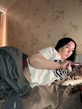 Naughtbaby 2025 online show from 02-27-26, 01:33