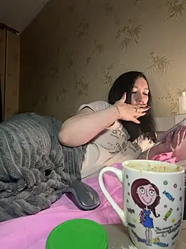 Naughtbaby 2025 online show from 04-03-26, 01:58