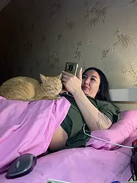 Naughtbaby 2025 online show from 04-26-26, 01:47