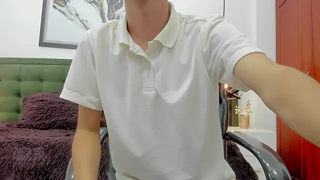 Snapshot of Johann_sex chatting on 12-22-25, 05:10 Johann sex online show from 12-22-25, 05:10