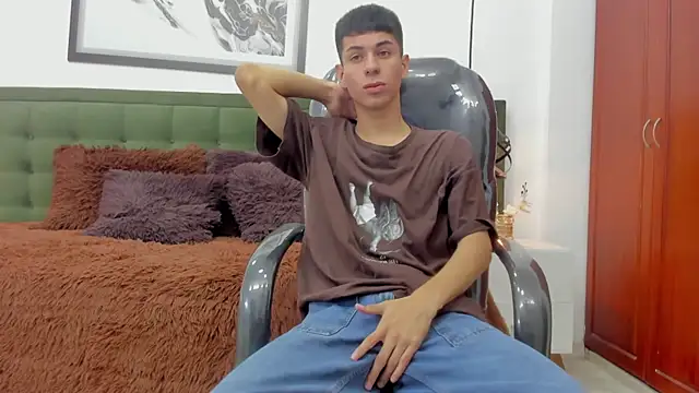 Snapshot of Johann_sex chatting on 01-13-26, 05:07 Johann sex online show from 01-13-26, 05:07