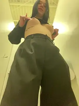 AlishaPrettyBlade online show from 02-22-25, 06:28