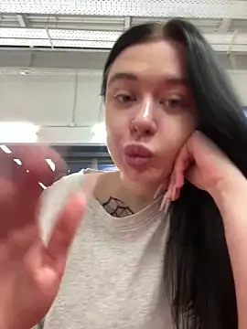 AlishaPrettyBlade online show from 03-04-25, 06:37