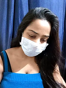 COZY ROZI online show from 03-17-25, 04:54