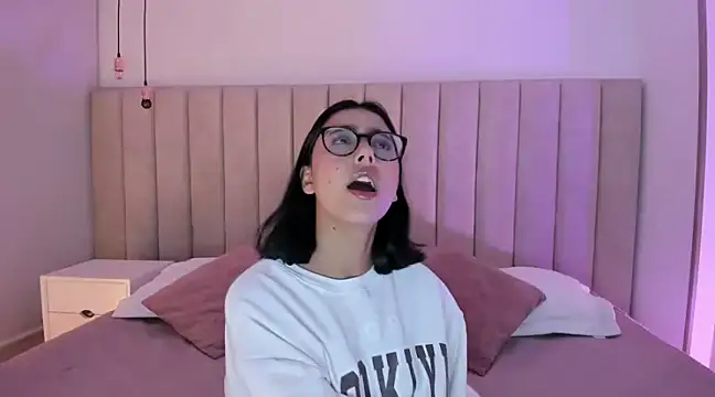 miss martiina online show from 03-11-25, 11:37