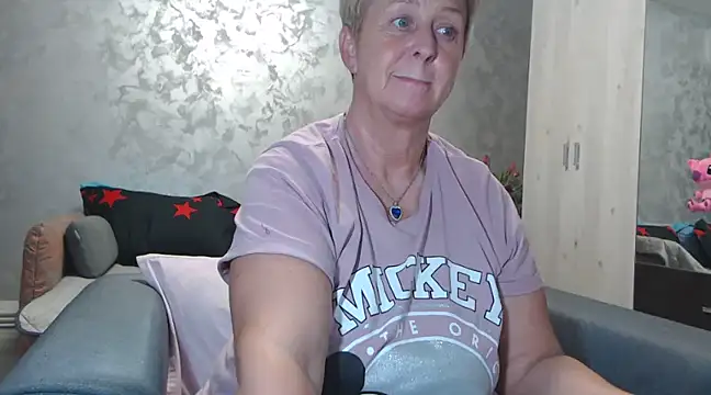 RosesandLillies online show from 03-11-25, 05:57