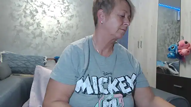 RosesandLillies online show from 02-23-26, 05:54