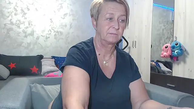 RosesandLillies online show from 03-15-26, 05:52