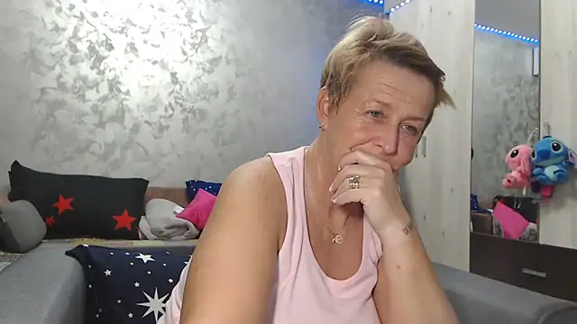 RosesandLillies online show from 04-03-26, 05:11