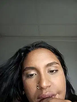 victoria roussee online show from 02-19-25, 03:49