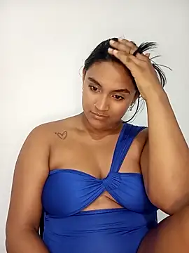 victoria roussee online show from 03-20-25, 09:26