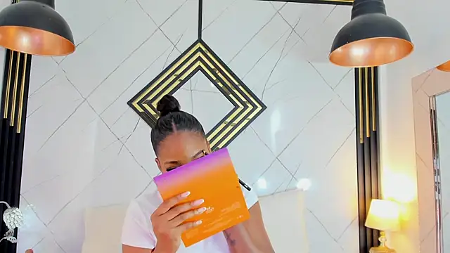 EmilyDiaaz online show from 12-20-25, 12:45