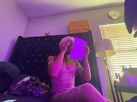 Snapshot of celestefantasea chatting on 03-12-25, 10:39 celestefantasea online show from 03-12-25, 10:39