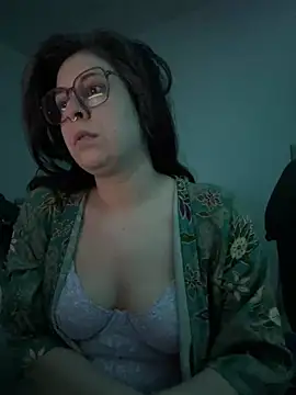 Snapshot of Rosiee69_ chatting on 03-09-25, 10:08 Rosiee69  online show from 03-09-25, 10:08