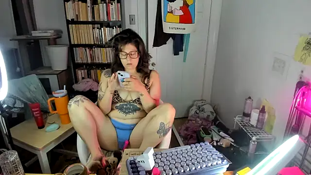 Snapshot of Rosiee69_ chatting on 10-09-25, 11:41 Rosiee69  online show from 10-09-25, 11:41