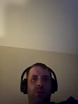 Nidge251 online show from 09-18-25, 05:20