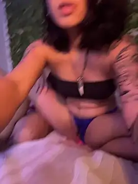 Alice surprise online show from 03-11-26, 02:17