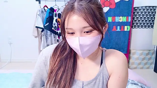 noa chi online show from 04-30-26, 06:42