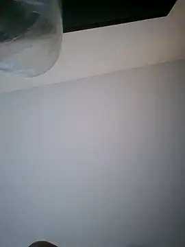 Snapshot of Mrnutella chatting on 03-08-25, 04:28 Mrnutella online show from 03-08-25, 04:28