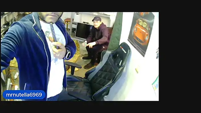 Snapshot of Mrnutella chatting on 11-03-25, 06:53 Mrnutella online show from 11-03-25, 06:53