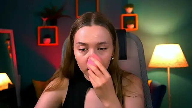 JenniferGraces online show from 09-20-25, 05:03