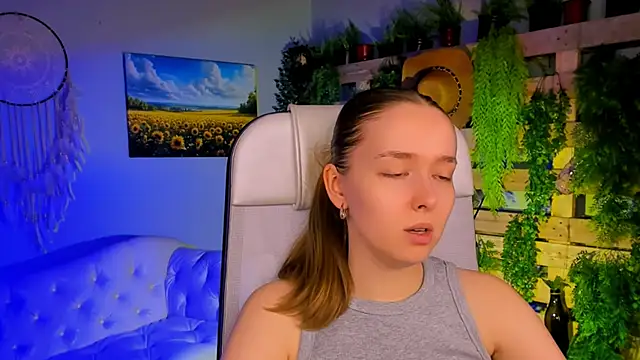 JenniferGraces online show from 10-21-25, 10:27