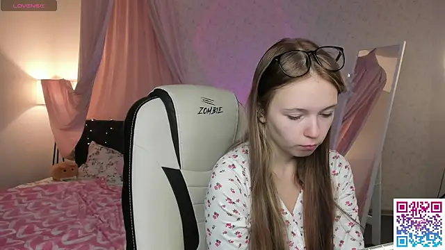 boozekirs  online show from 09-25-25, 02:15