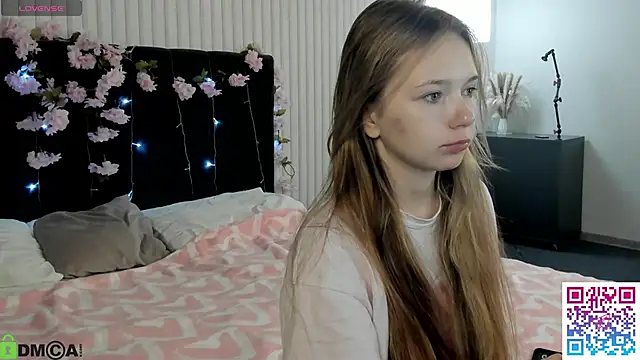 boozekirs  online show from 10-08-25, 03:15