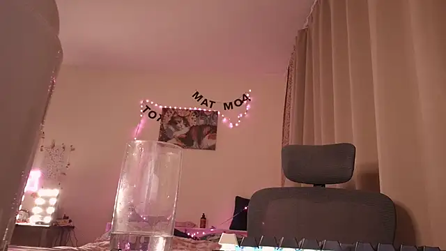 boozekirs  online show from 11-26-25, 03:07