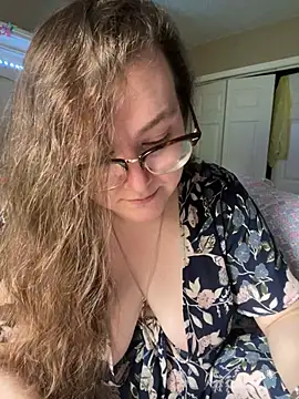 HTXBELLE online show from 03-19-25, 02:24