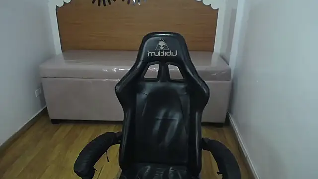 catalina25 t online show from 10-04-25, 01:03