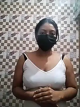 Snapshot of cuteangel9999 chatting on 02-20-25, 08:36 cuteangel9999 online show from 02-20-25, 08:36