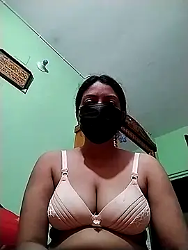 Snapshot of cuteangel9999 chatting on 03-03-25, 04:36 cuteangel9999 online show from 03-03-25, 04:36