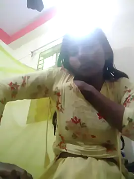 Snapshot of SEXY-boudi43 chatting on 02-20-25, 02:18 SEXY-boudi43 online show from 02-20-25, 02:18