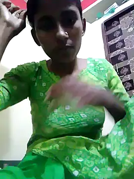 Snapshot of SEXY-boudi43 chatting on 03-08-25, 12:30 SEXY-boudi43 online show from 03-08-25, 12:30