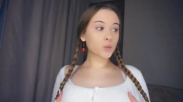 QuennaCoote online show from 01-13-26, 07:24