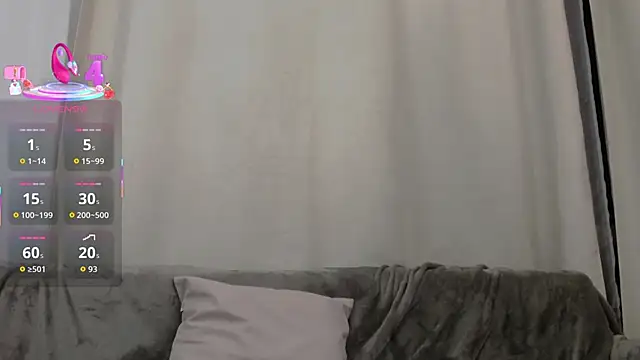 Snapshot of JanelleBrown_ chatting on 10-03-25, 06:05 JanelleBrown online show from 10-03-25, 06:05