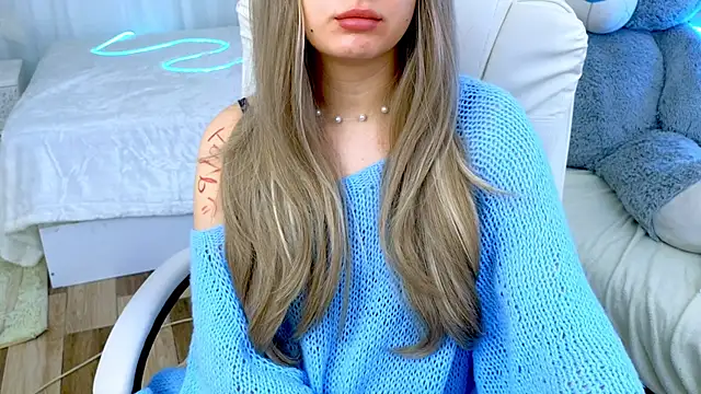 baby debbie online show from 03-09-25, 12:31