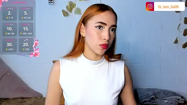 LiaHansson online show from 10-07-25, 04:48