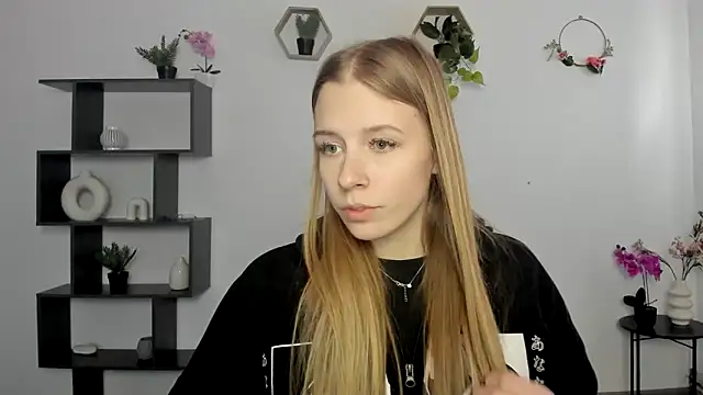 Snapshot of AnnNorriss chatting on 02-27-25, 01:49 AnnNorriss online show from 02-27-25, 01:49