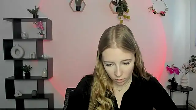 Snapshot of AnnNorriss chatting on 03-02-25, 09:42 AnnNorriss online show from 03-02-25, 09:42